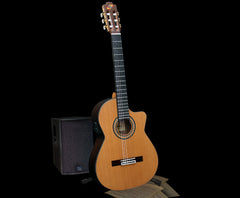 Admira Solid Cedar Top Artista