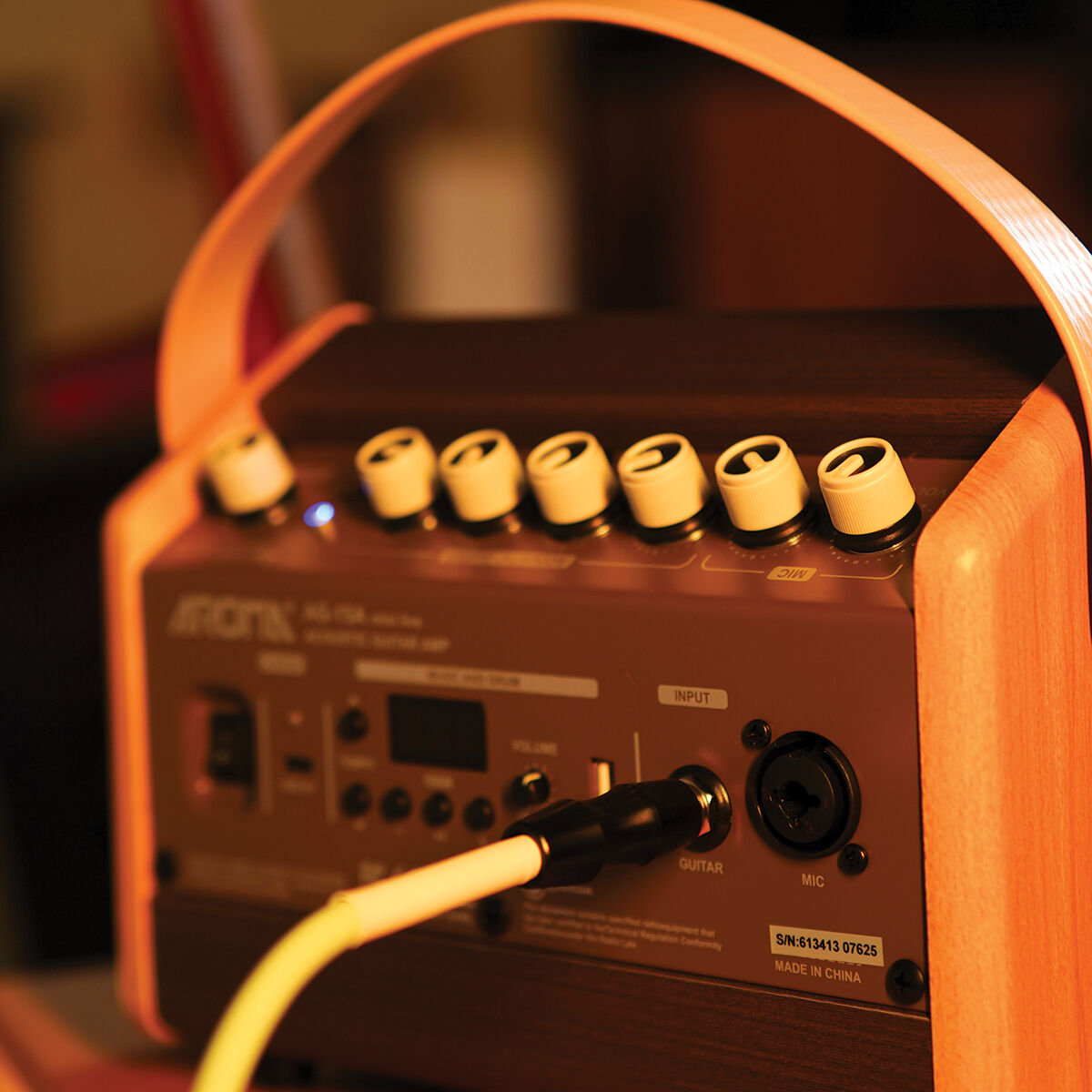 Aroma 15W Acoustic Guitar Rechargeable Amplifier with Drum Machine and Mic input [AG-15AML]