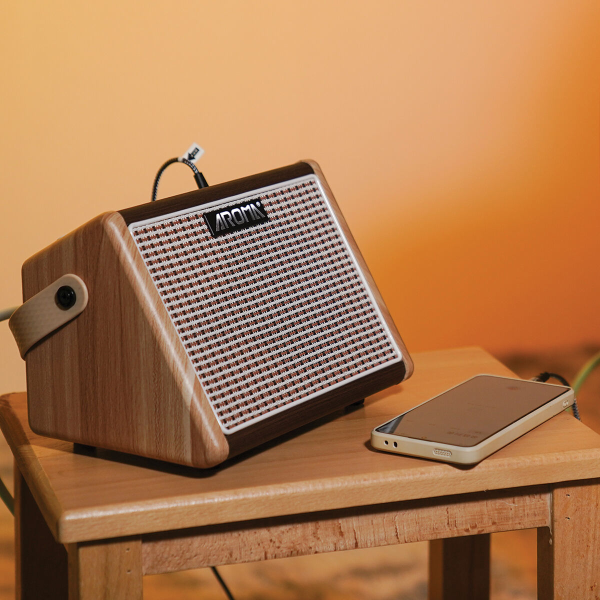 Aroma 15W Acoustic Guitar Rechargeable Amplifier with Drum Machine and Mic input [AG-15AML]
