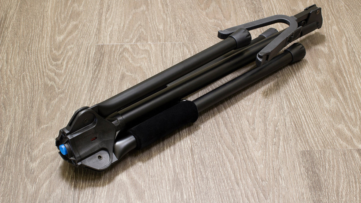 Ultimate Support GS-200+ GS-200+ Genesis Series Plus guitar stand w/ Locking legs, Secure headstock yoke, support arms
