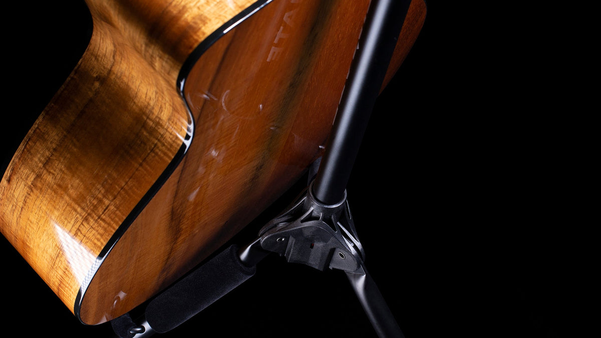 Ultimate Support GS-200+ GS-200+ Genesis Series Plus guitar stand w/ Locking legs, Secure headstock yoke, support arms