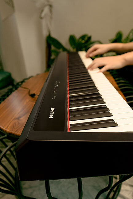 NUX NPK10 Portable 88-Key Digital Piano in Black
