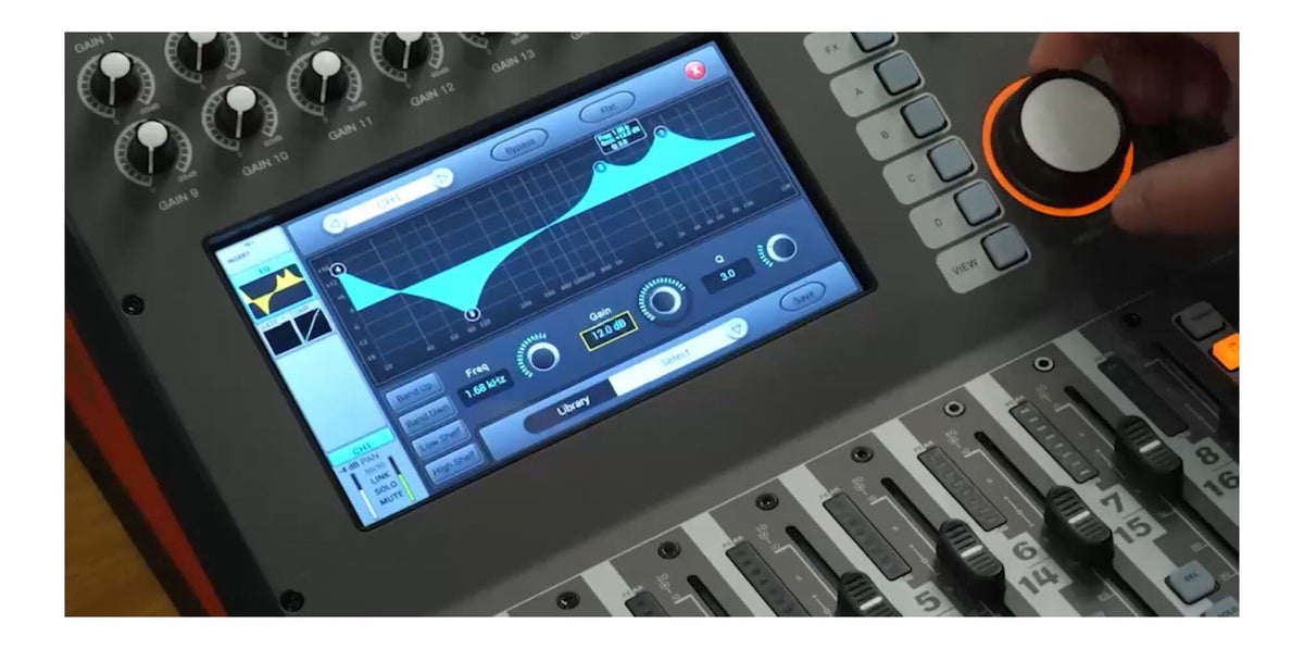 SoundKing DX20 Digital Mixer with Multi-track USB Audio Interface